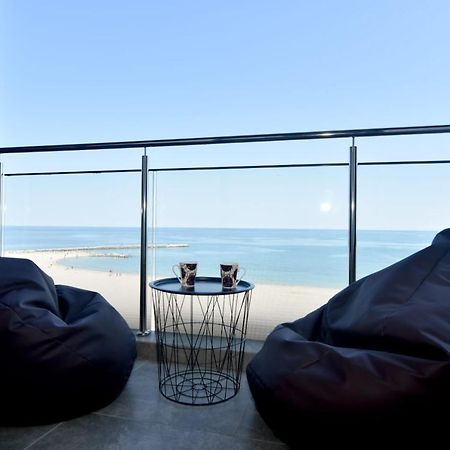Turquoise By The Sea Apartman Konstanca Kültér fotó